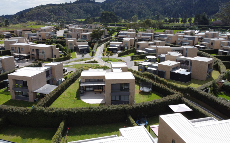 Galería de CONJUNTO RESIDENCIAL PONTE VERDI